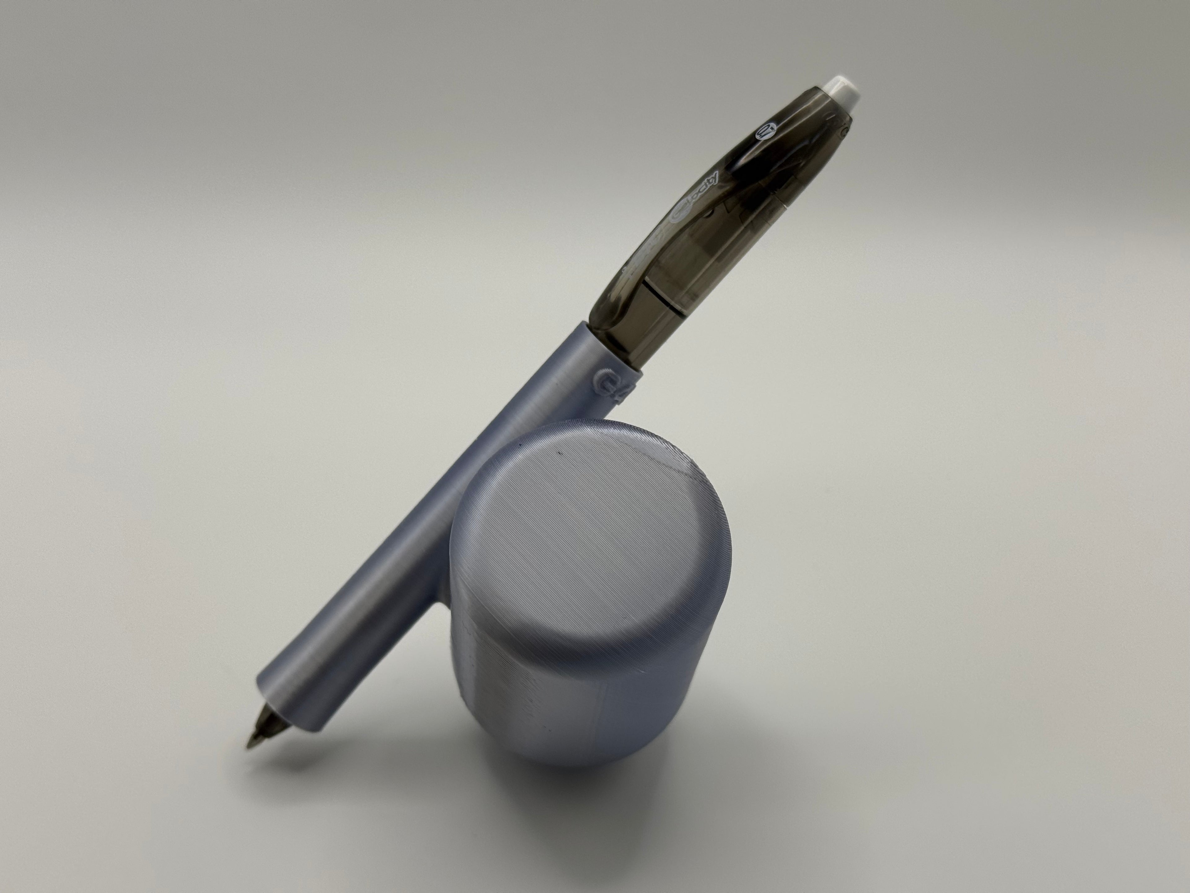 Pen with Hand Stabilisation Grip