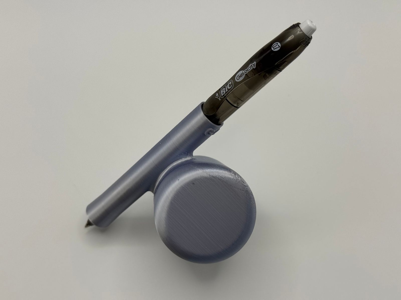 Pen with Hand Stabilisation Grip — view 3